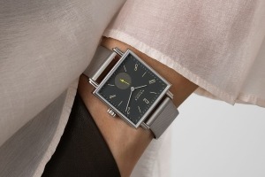 NOMOS ORIGINS Tetra Basalt