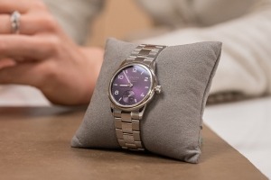 Hungeling & Töchter Beratung Nomos Uhr