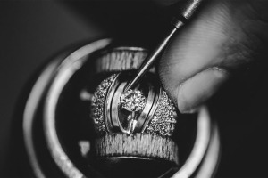 Jörg Heinz Jörg Heinz einsetzen eines Diamants