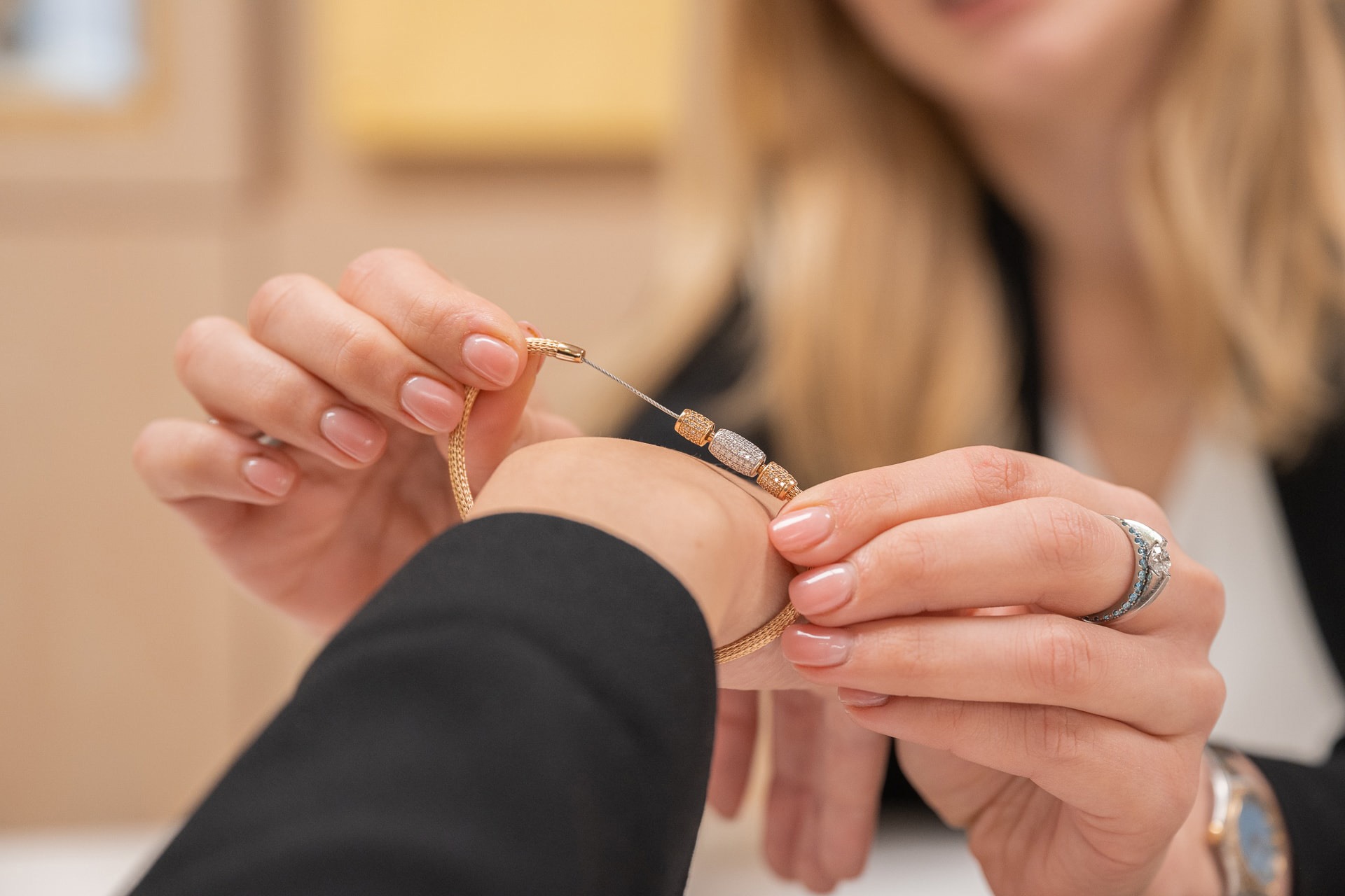 Hungeling & Töchter Verkauf und Anprobe Armband